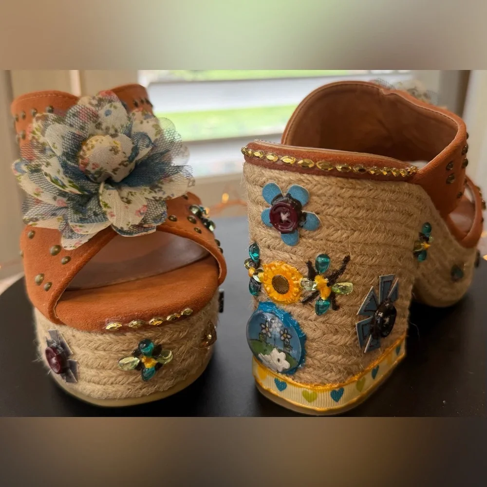 Hand Embellished Statement Platform Sandals w/ Floral Appliqué Western Theme 7.5